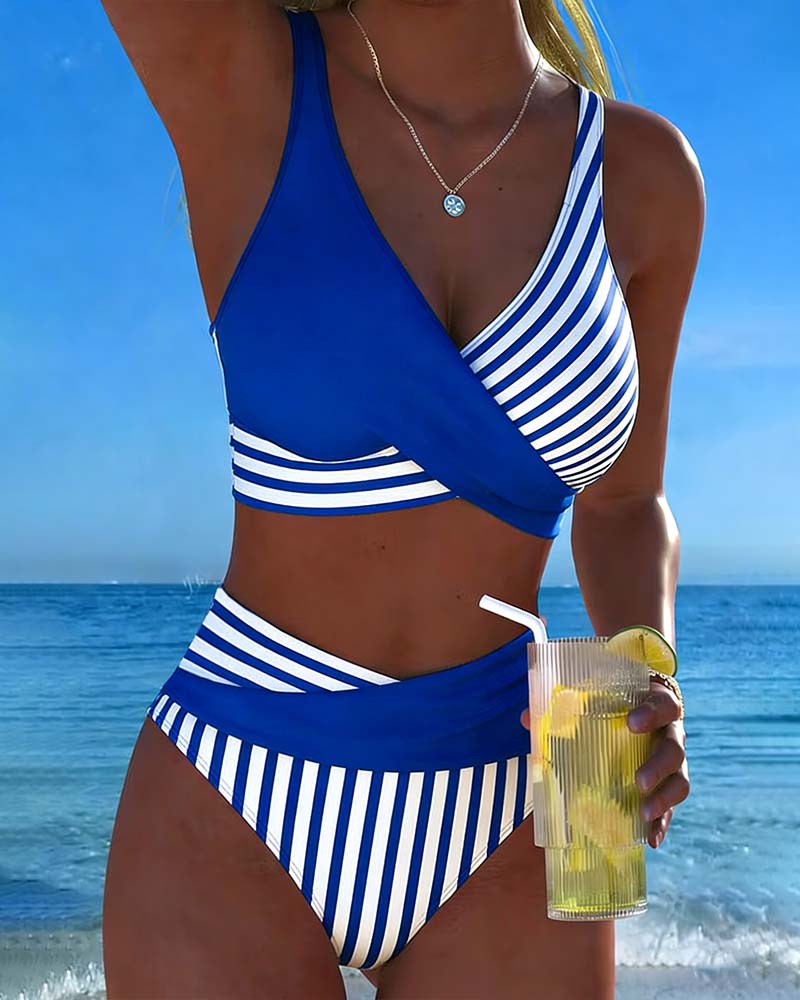 【40-100kg】Dwuczęściowe, kolorowe bikini w bloki i paski