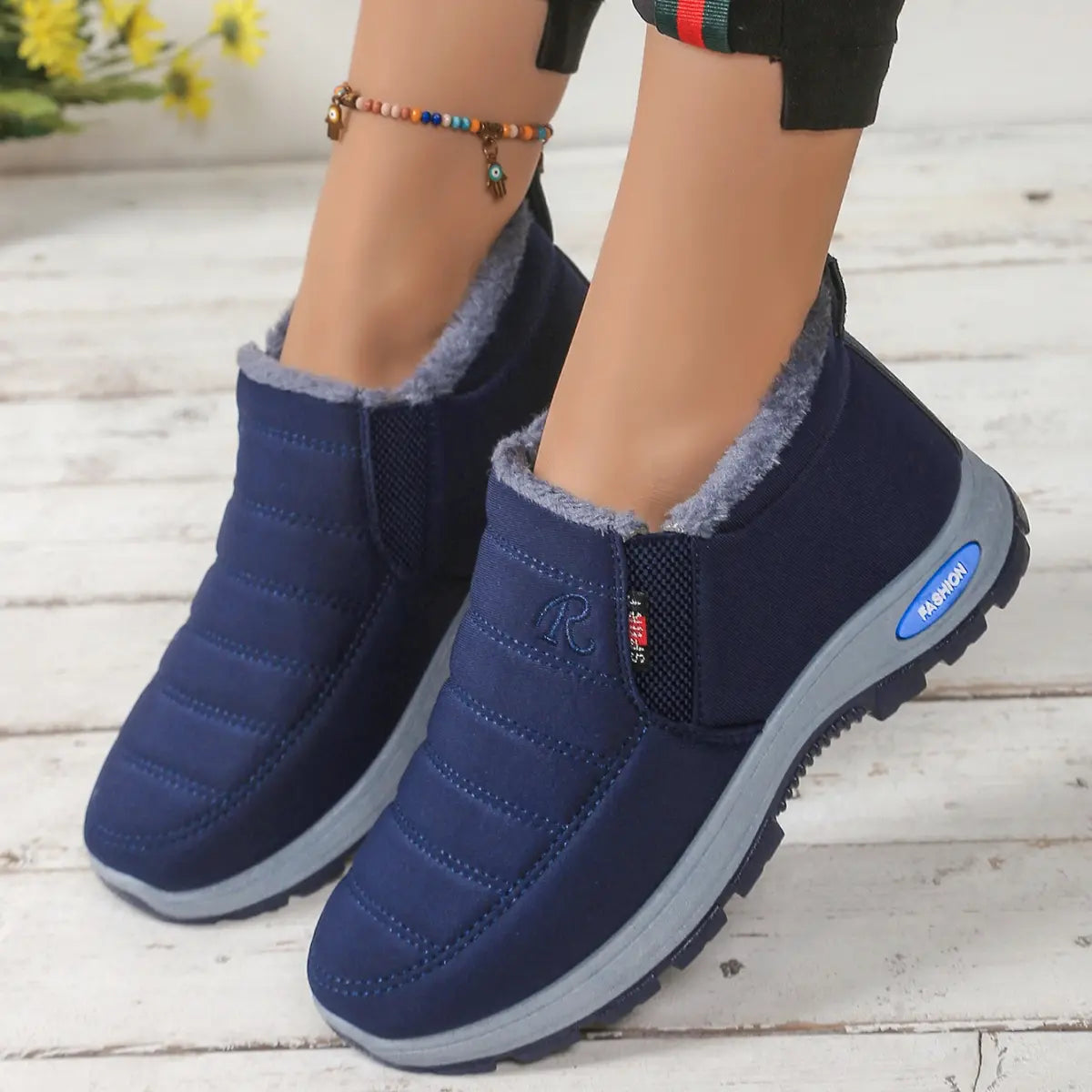 🔥【35-48】Unisex téli csizma plüss béléssel - meleg, kényelmes és csúszásmentes hideg időjárásra